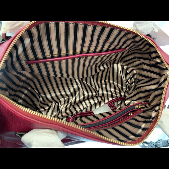 Ruby Blue Couture Amanda Burgundy Bag - Picture 4 of 4